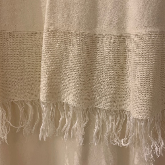 Woman’s Cream THEORY Dress with Fringe Detail - Picture 6 of 7